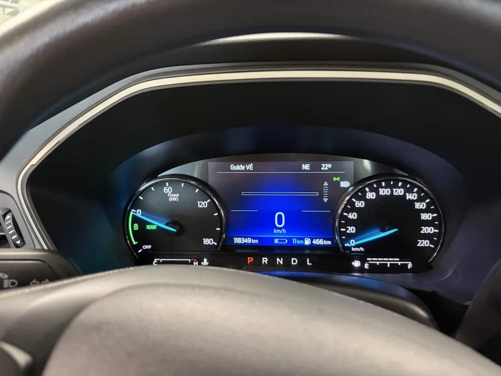Ford Escape 2021 — photo 8