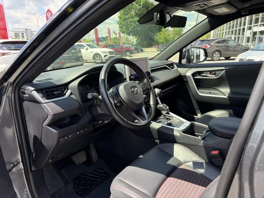 Toyota RAV4 Plug-In Hybrid 2023 — photo 7