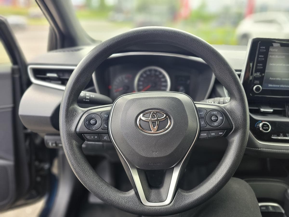 Toyota Corolla Hatchback 2022 — photo 7
