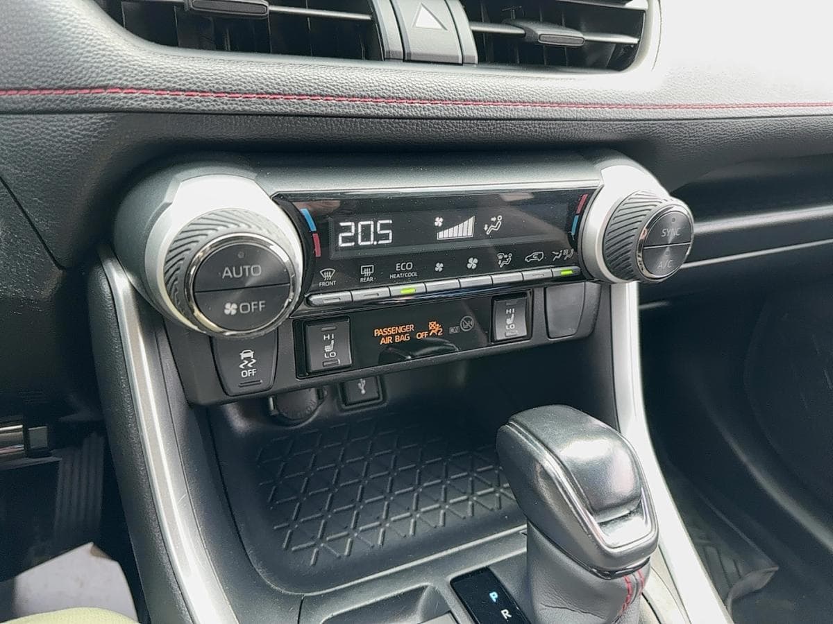 Toyota RAV4 Prime 2021 — photo 15