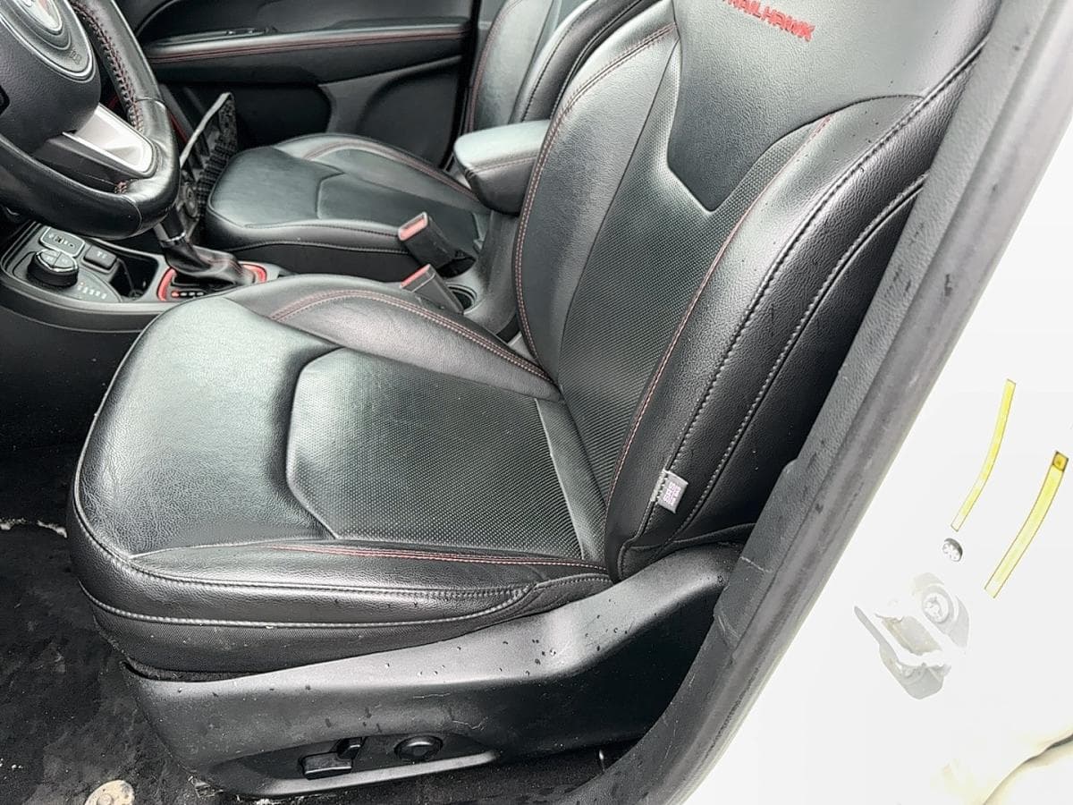 Jeep Compass 2019 — photo 12