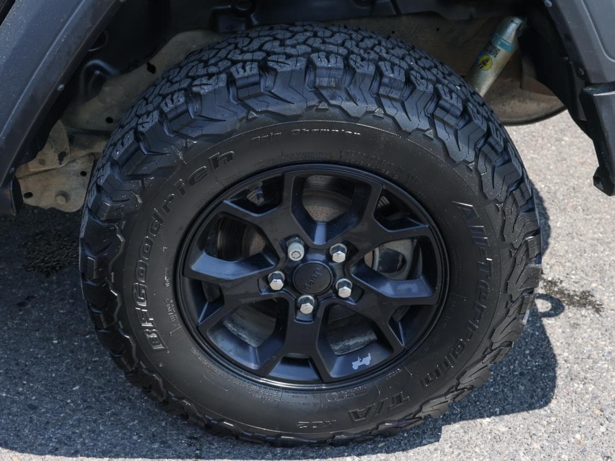 Jeep Wrangler 2023 — photo 20