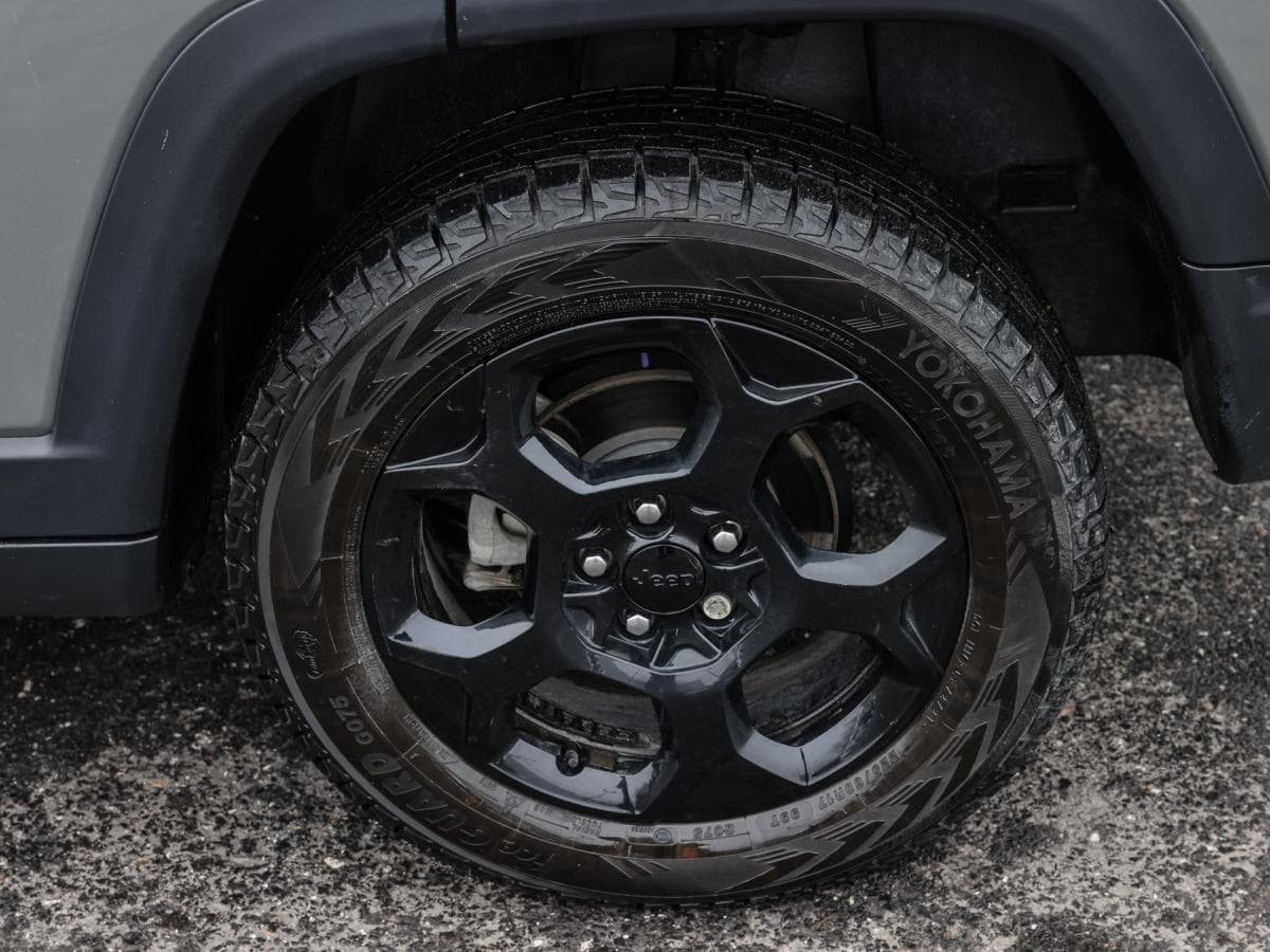 Jeep Compass 2023 — photo 13