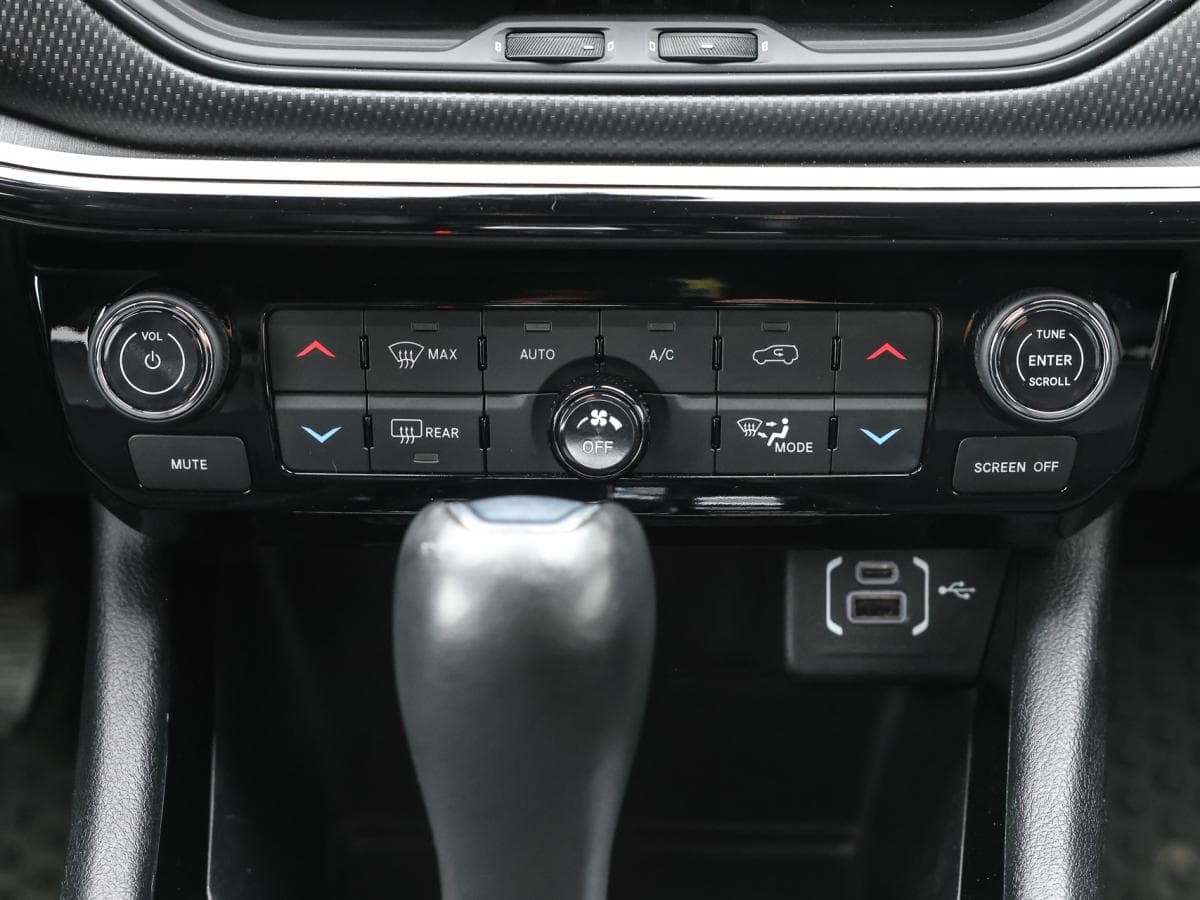 Jeep Compass 2023 — photo 19