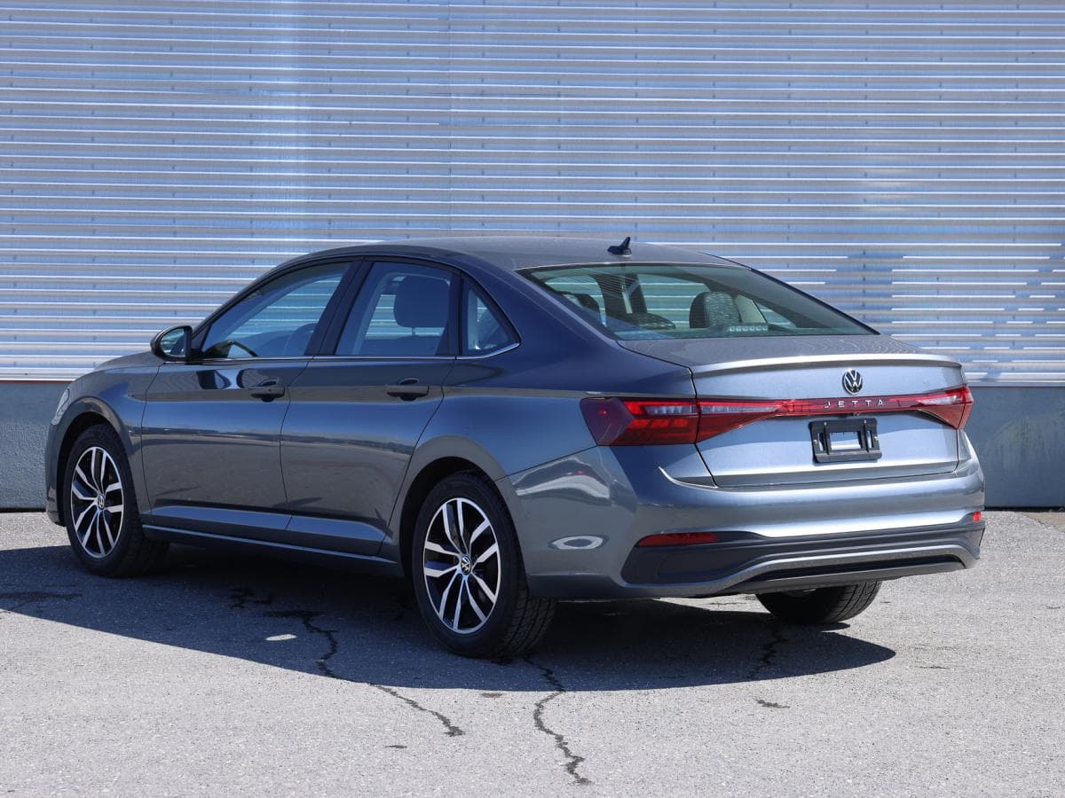 Volkswagen Jetta 2025 — photo 4
