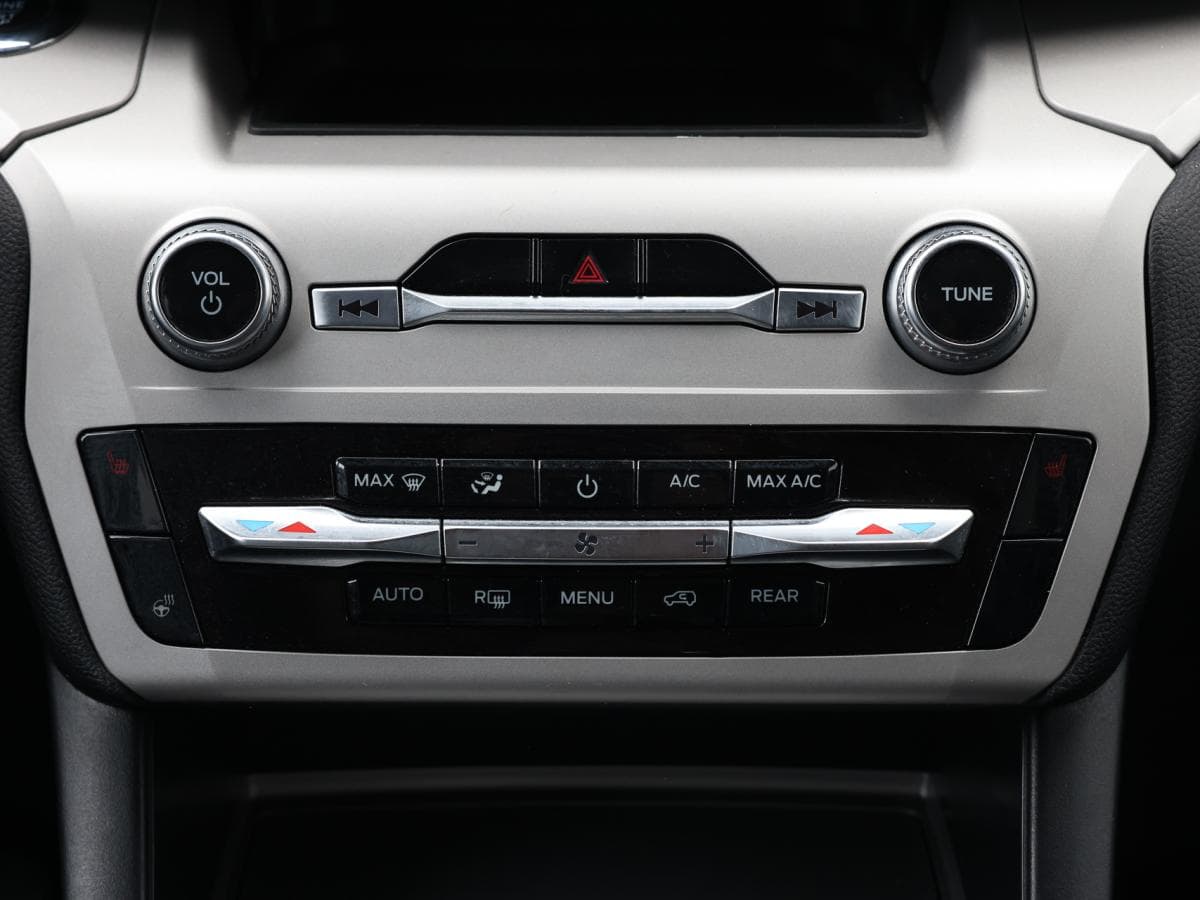 Ford Explorer 2024 — photo 14