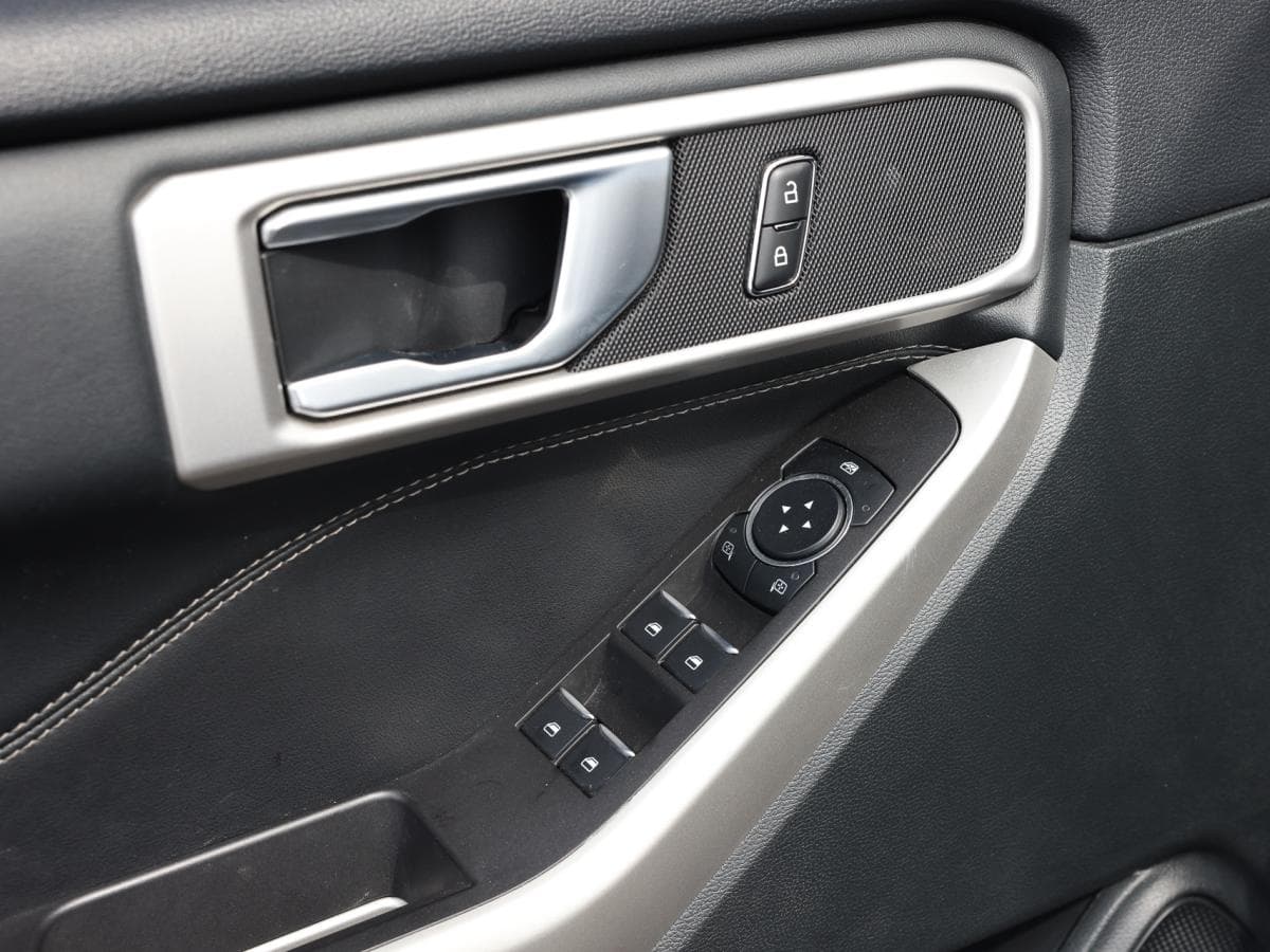 Ford Explorer 2024 — photo 17