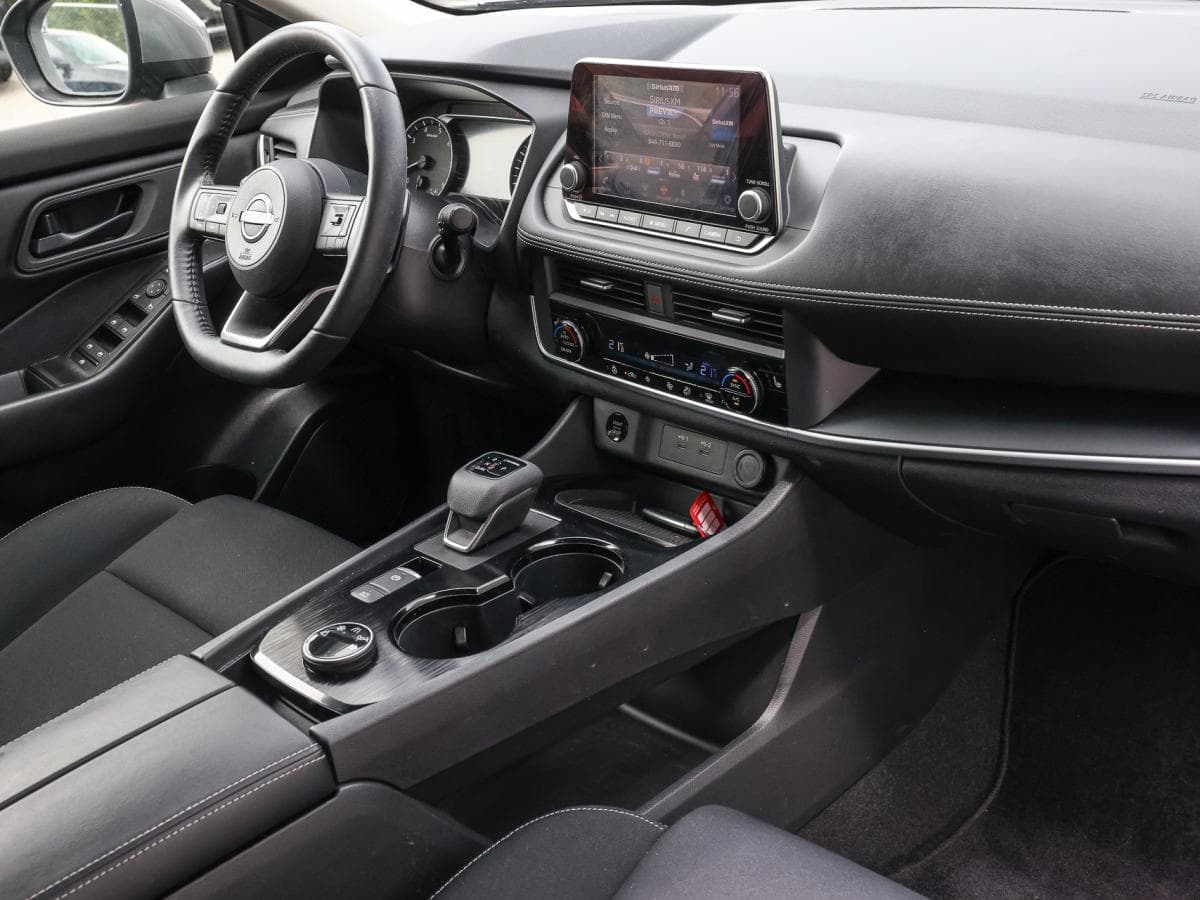 Nissan Rogue 2024 — photo 9