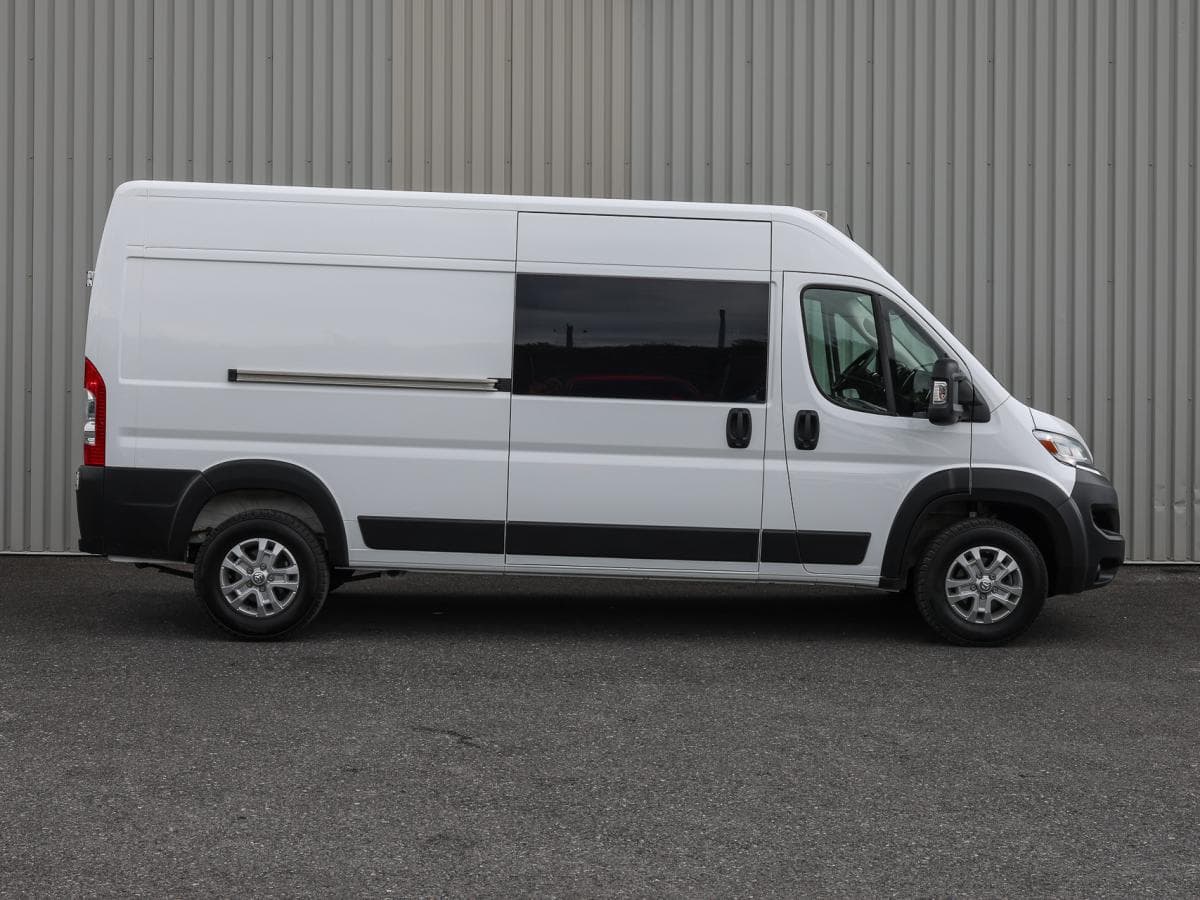 RAM ProMaster Cargo Van 2025 — photo 3