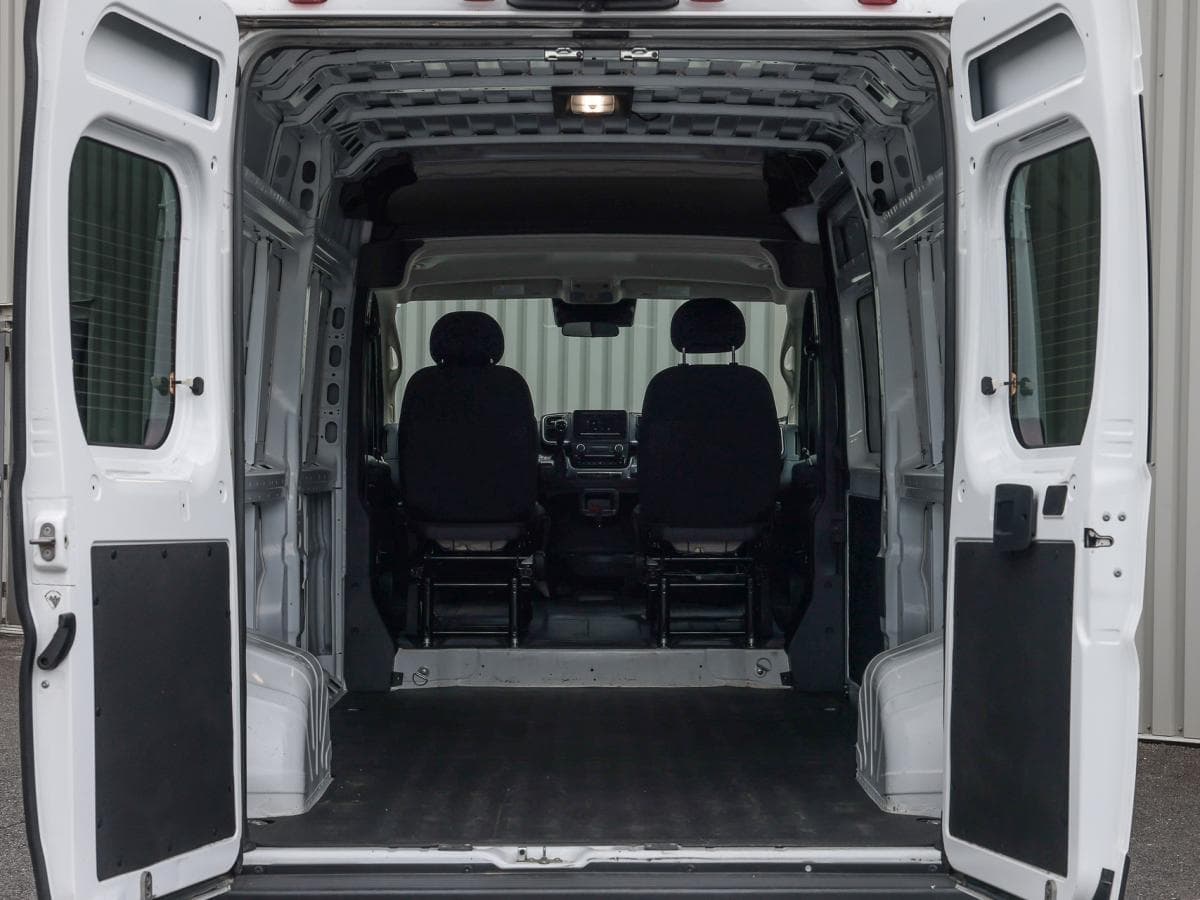 RAM ProMaster Cargo Van 2025 — photo 6