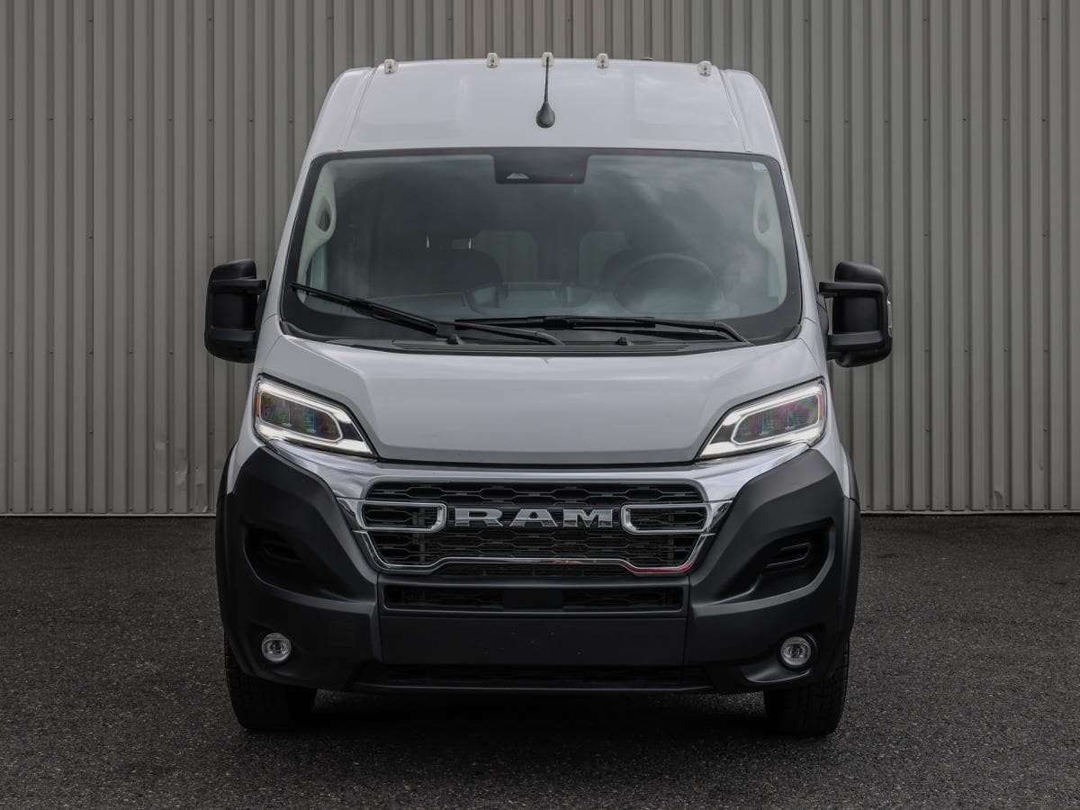 RAM ProMaster Cargo Van 2025 — photo 10