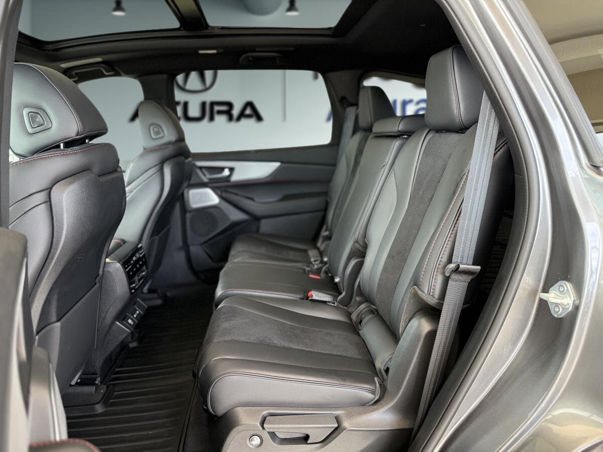 Acura MDX 2025 — photo 11