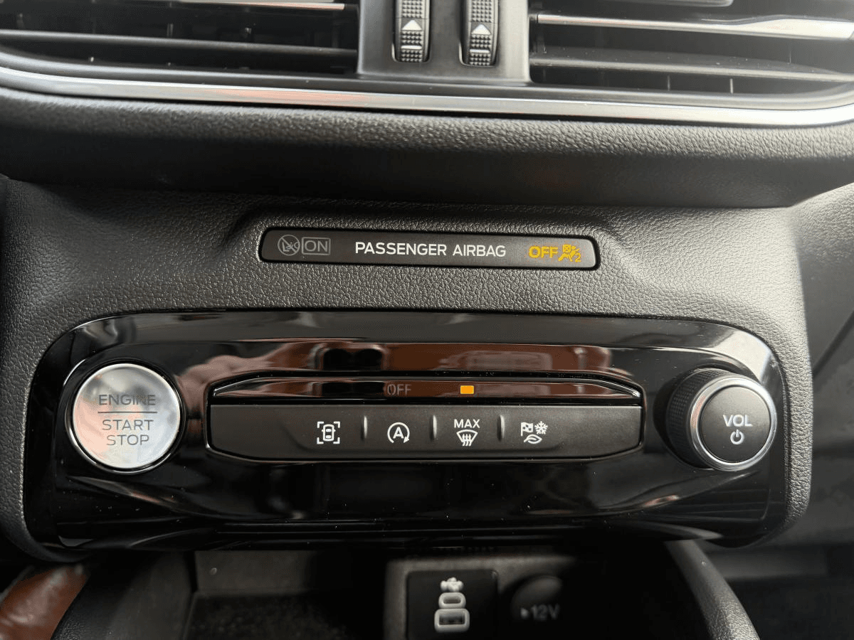 Ford Escape 2025 — photo 17