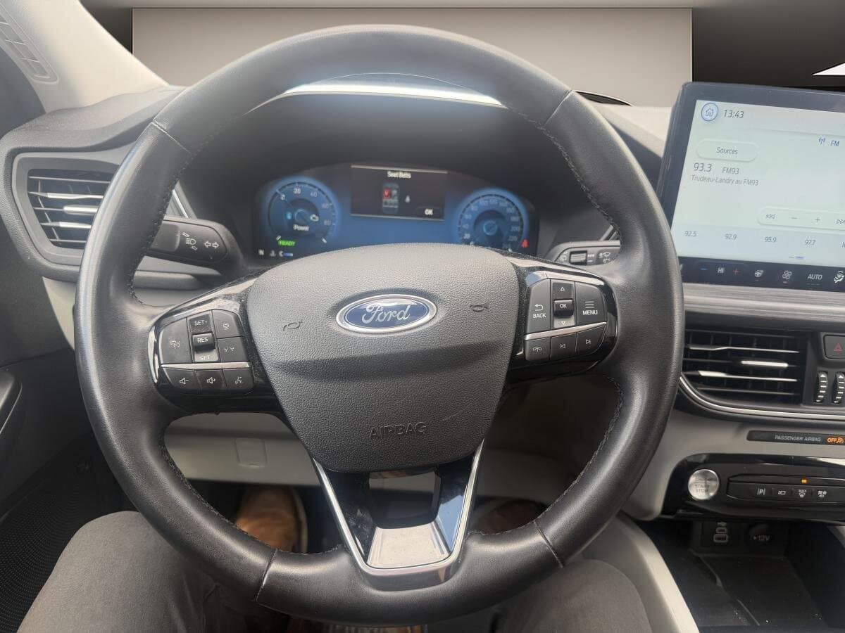 Ford Escape 2025 — photo 9