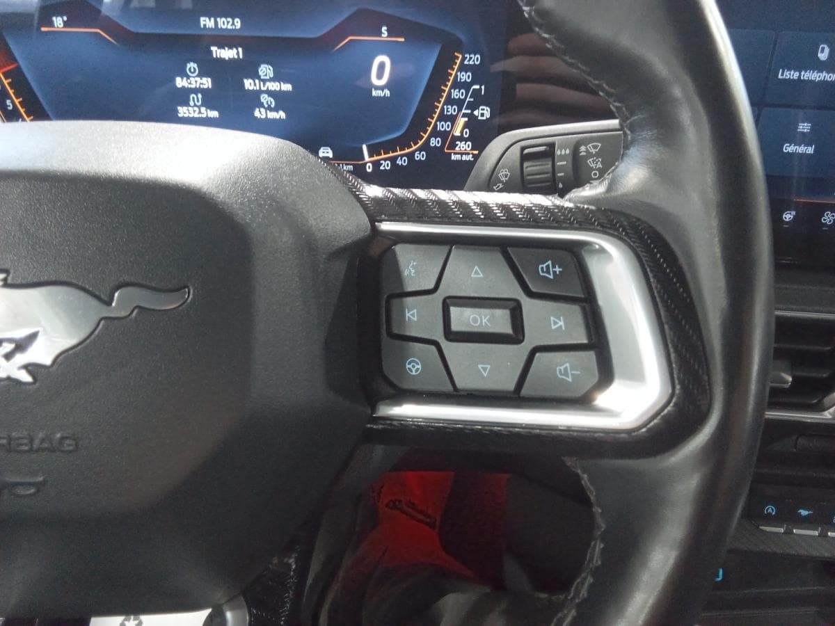 Ford Mustang 2025 — photo 17