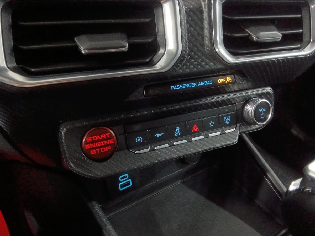 Ford Mustang 2025 — photo 20