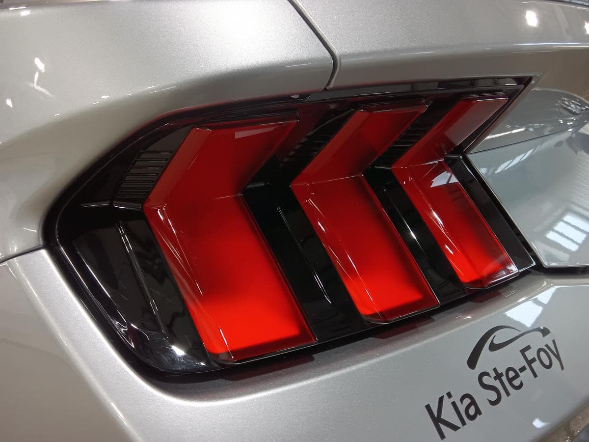 Ford Mustang 2025 — photo 10
