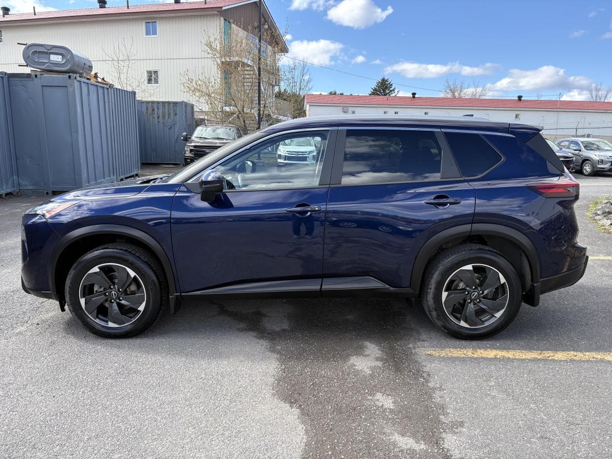 Nissan Rogue 2024 — photo 8