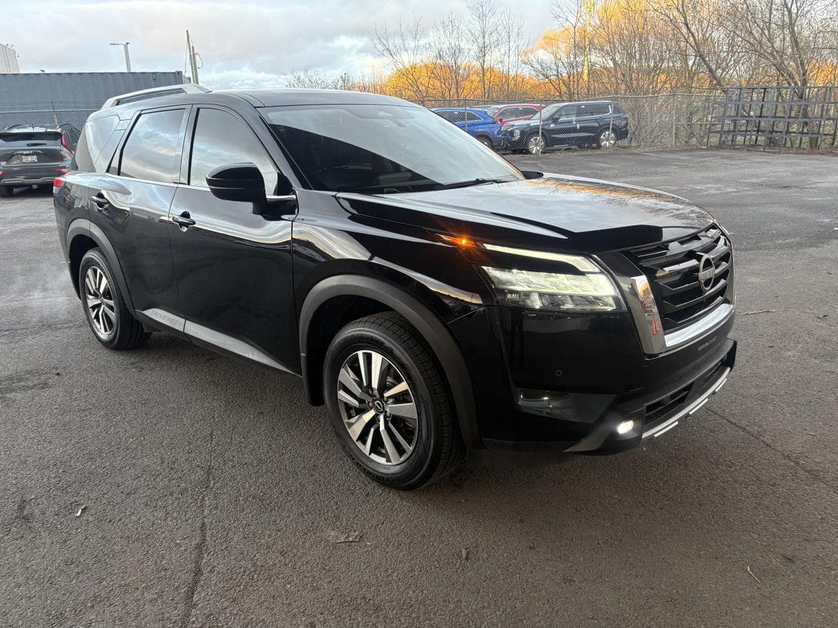 Nissan Pathfinder 2024 — photo 3