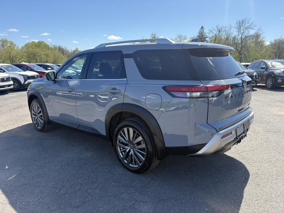 Nissan Pathfinder 2025 — photo 4
