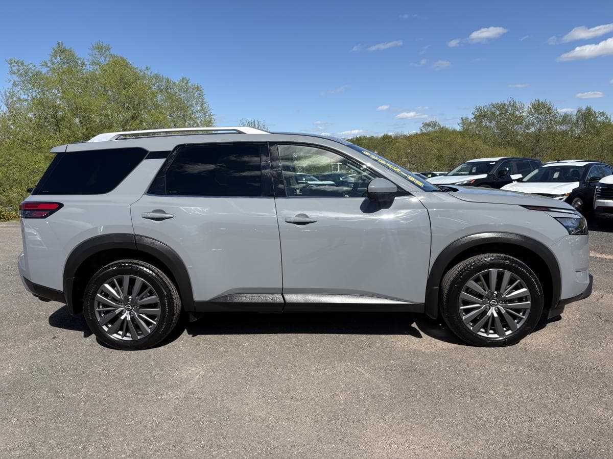 Nissan Pathfinder 2025 — photo 7