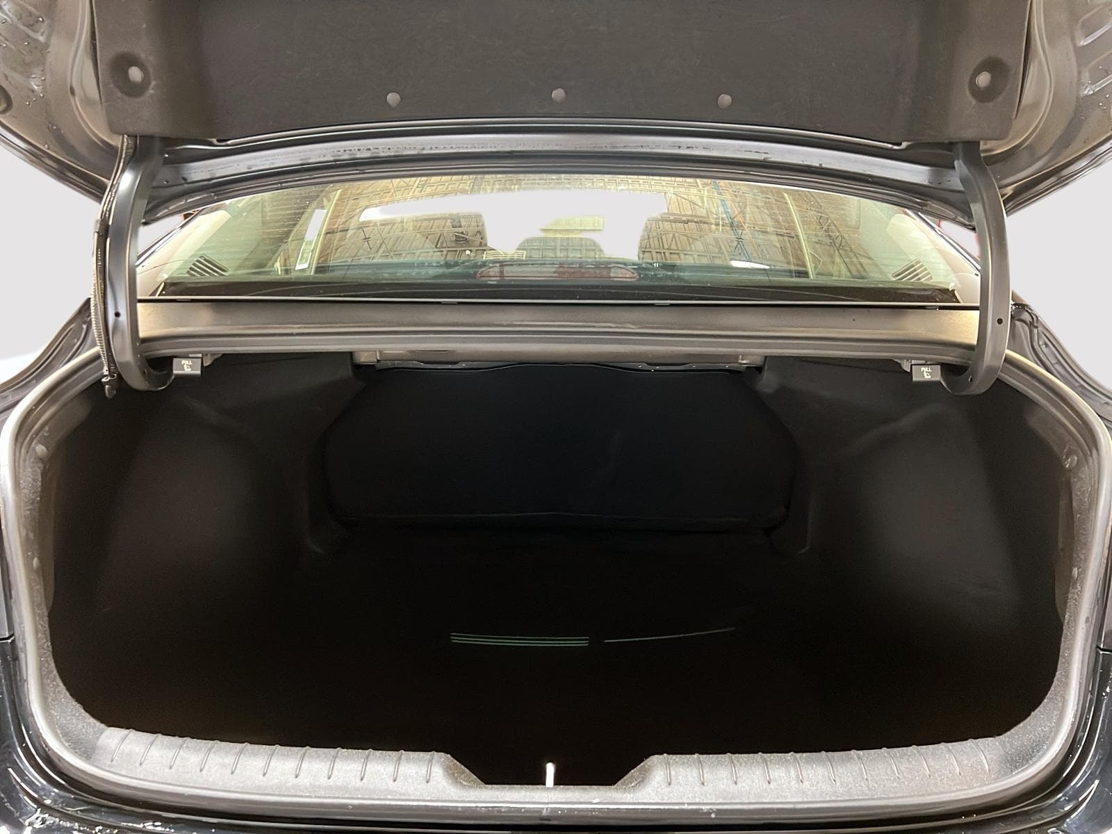 Hyundai Elantra 2025 — photo 13