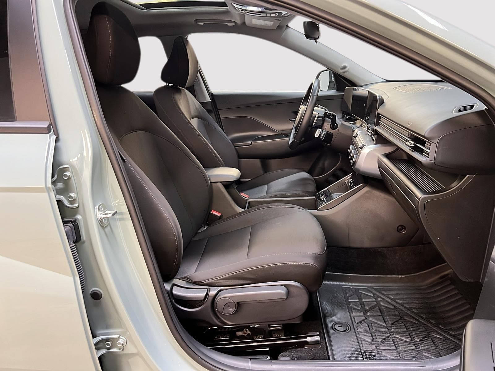 Hyundai Kona 2025 — photo 8