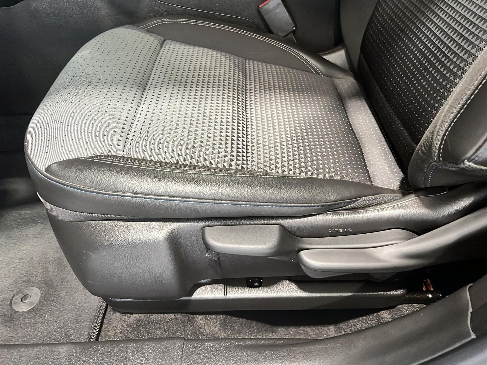 Chevrolet Trax 2025 — photo 11