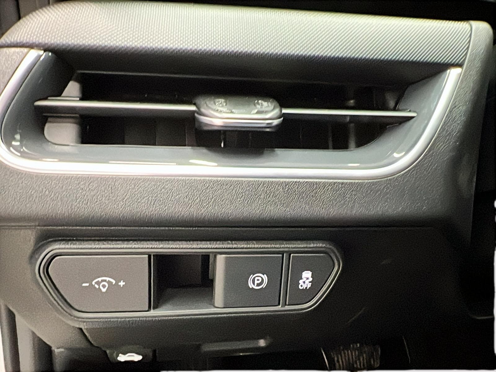 Kia K4 2025 — photo 20