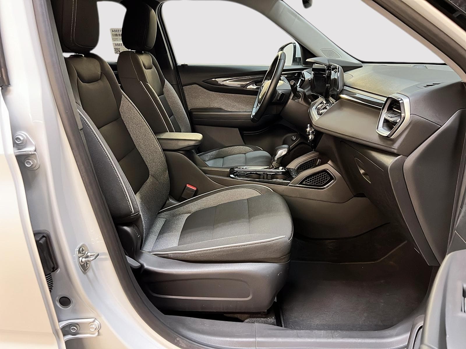 Chevrolet TrailBlazer 2025 — photo 8