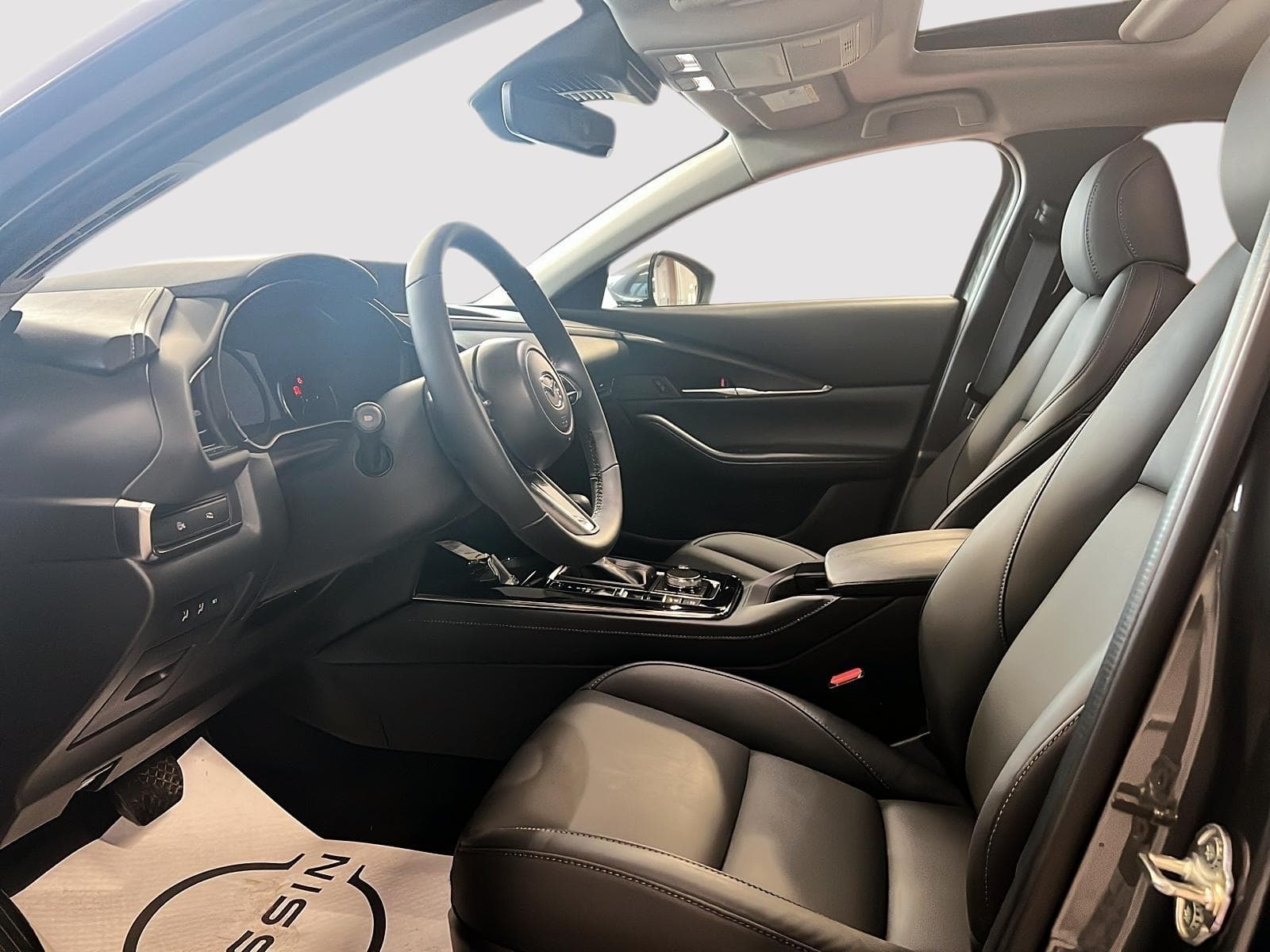 Mazda CX-30 2025 — photo 7