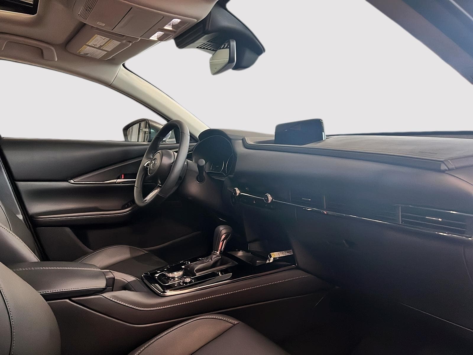 Mazda CX-30 2025 — photo 8