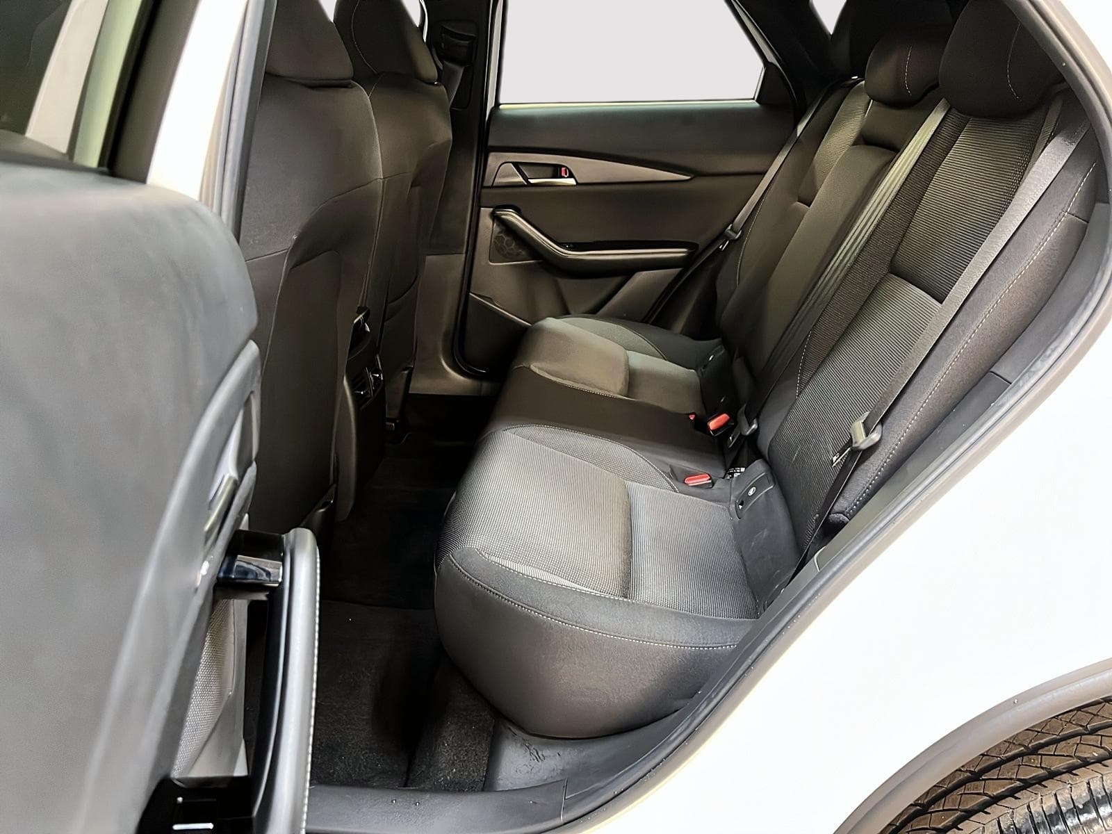 Mazda CX-30 2025 — photo 9
