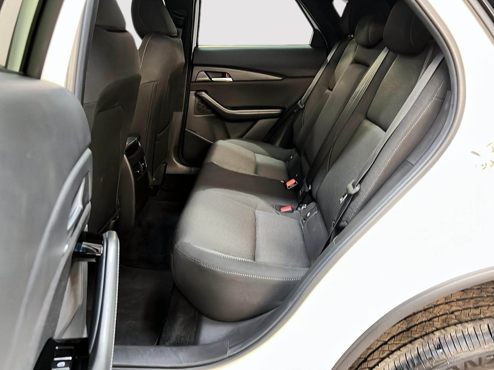 Mazda CX-30 2025 — photo 9