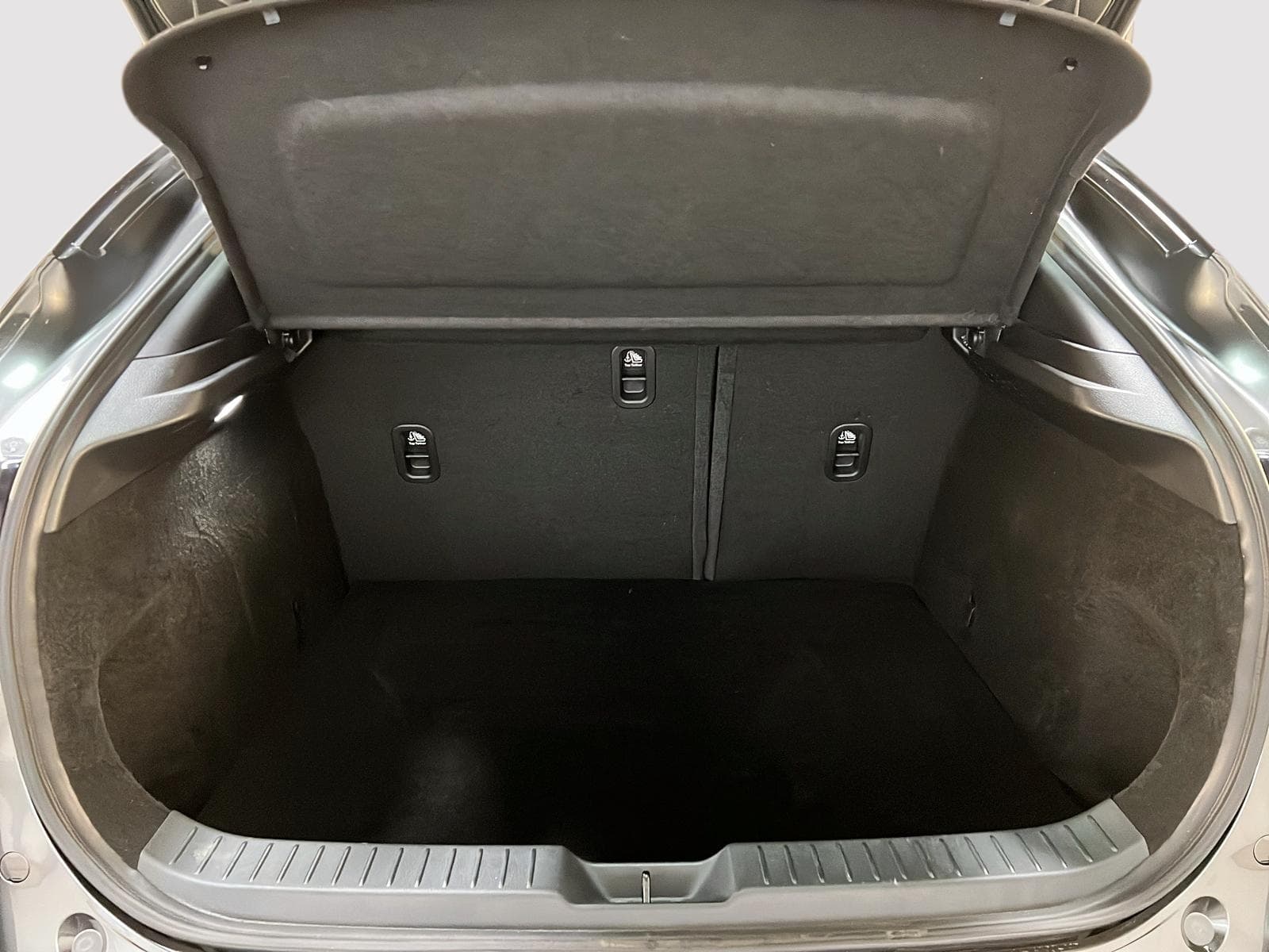 Mazda CX-30 2025 — photo 12