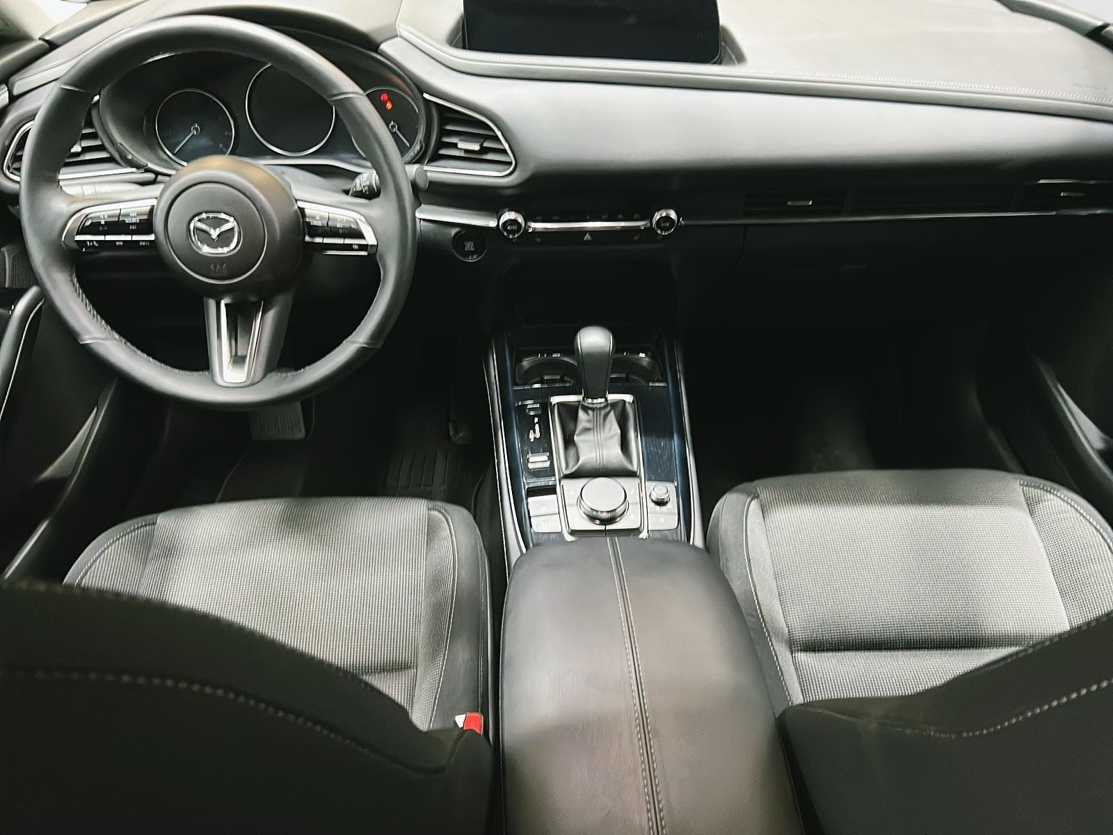 Mazda CX-30 2025 — photo 10