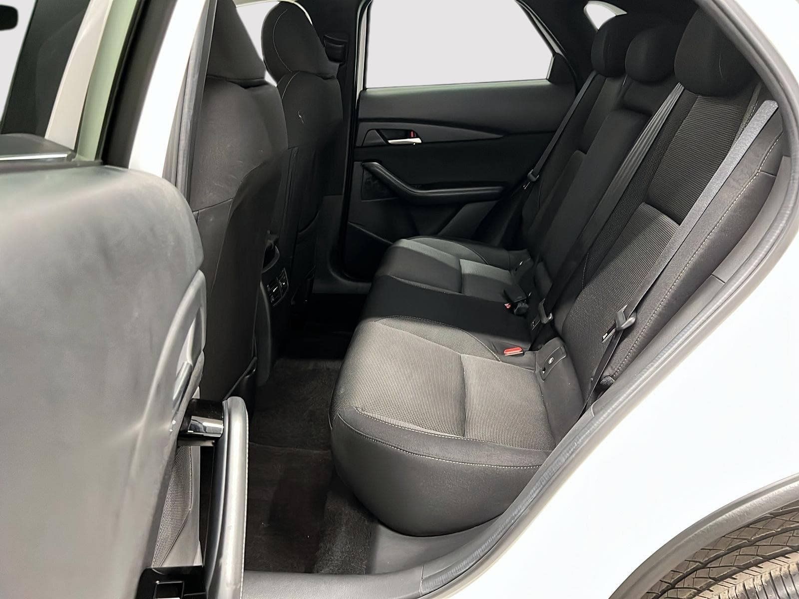 Mazda CX-30 2025 — photo 9
