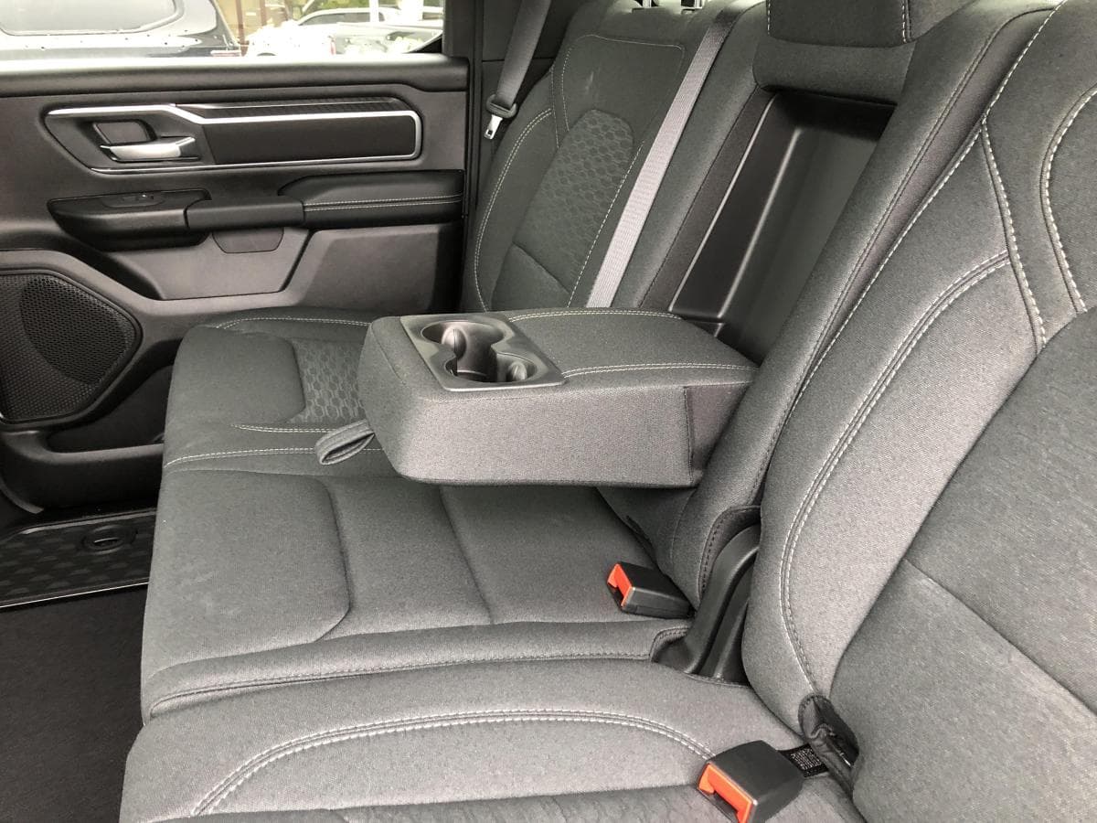 RAM 1500 2025 — photo 15