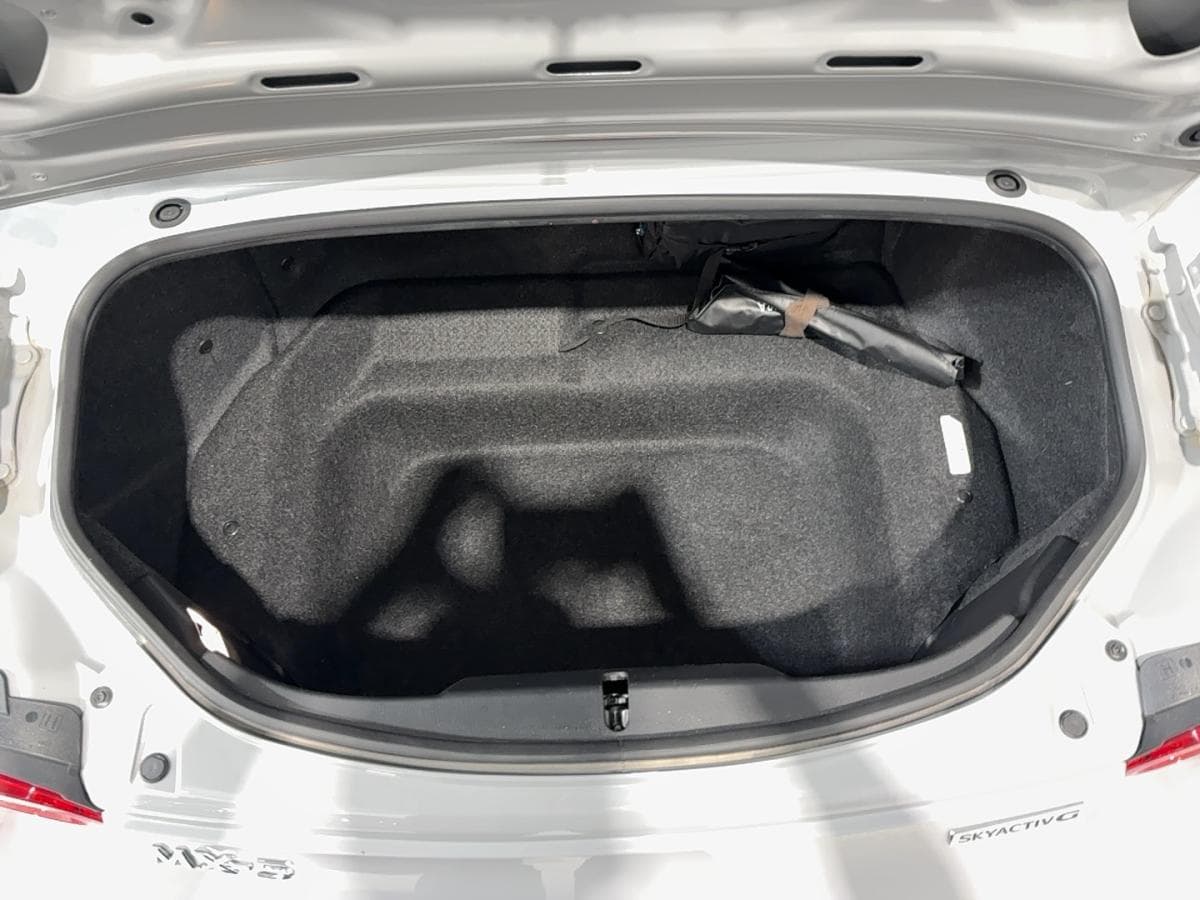 Mazda MX-5 2024 — photo 16