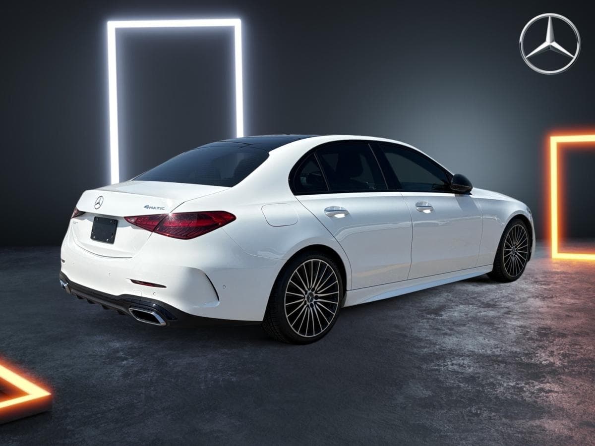 Mercedes-Benz C 300 2023 — photo 8