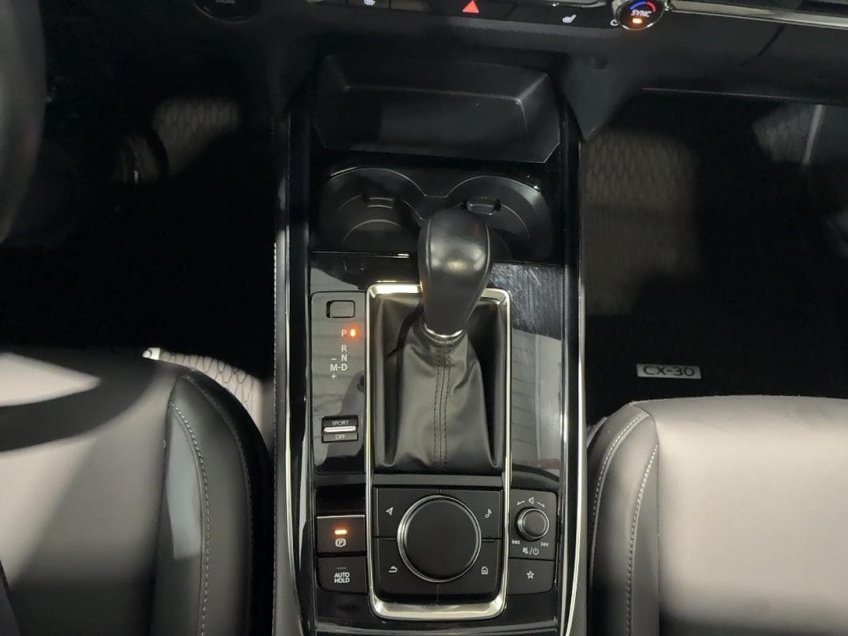 Mazda CX-30 2024 — photo 12