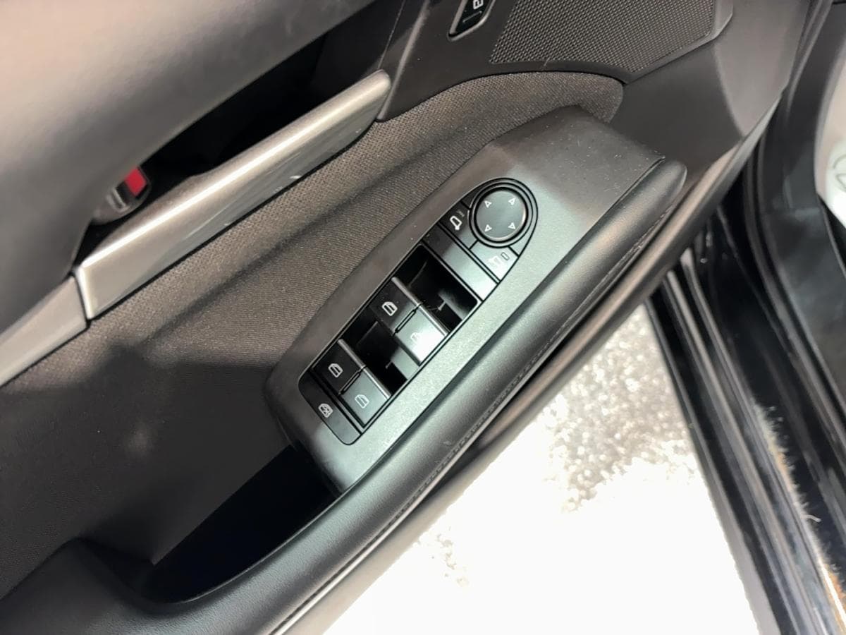 Mazda Mazda3 Sport 2023 — photo 9