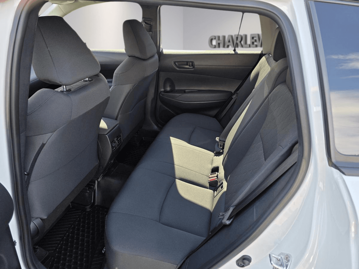 Toyota Corolla Cross 2023 — photo 12