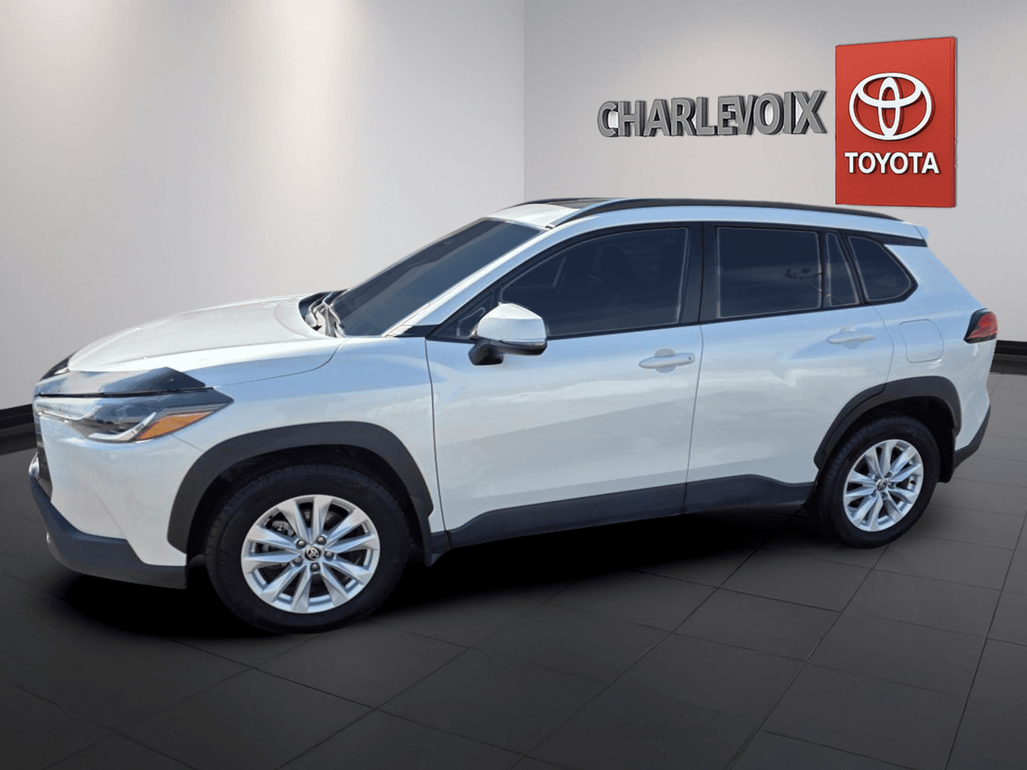 Toyota Corolla Cross 2023 — photo 19
