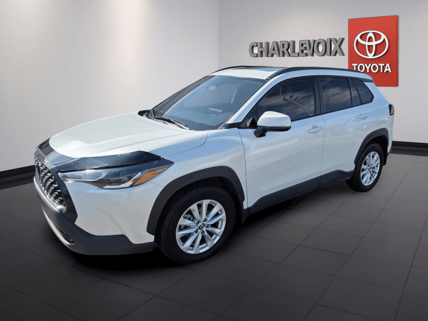 Toyota Corolla Cross 2023 — photo 3