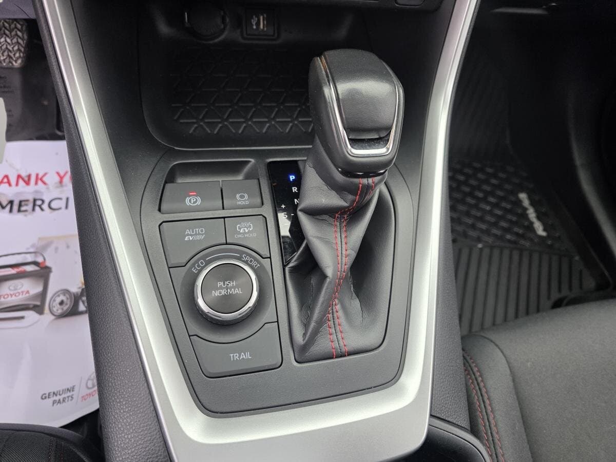 Toyota RAV4 2024 — photo 14