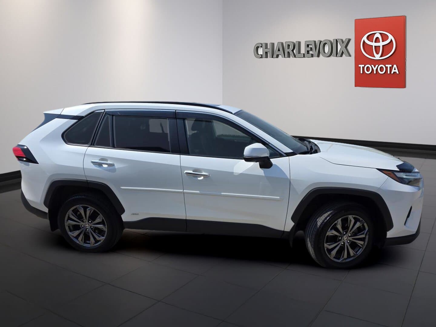 Toyota RAV4 2023 — photo 7