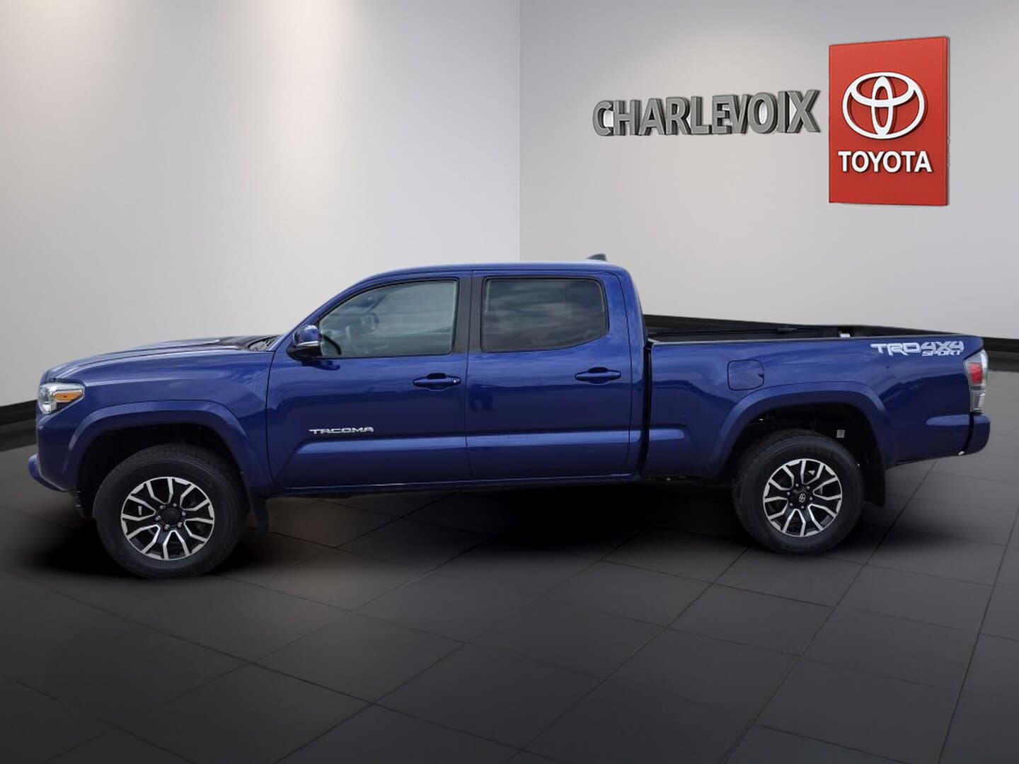 Toyota Tacoma 2023 — photo 8