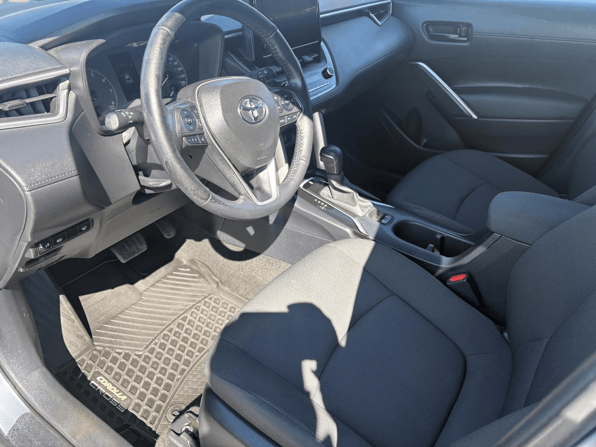Toyota Corolla Cross 2023 — photo 3