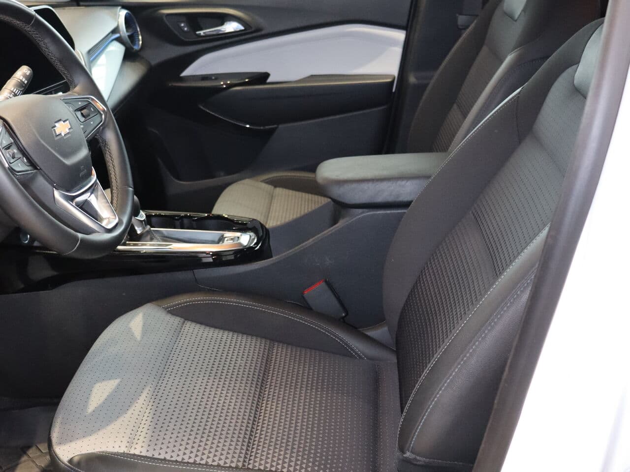 Chevrolet Trax 2024 — photo 11